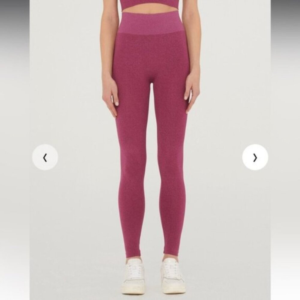 NWT Wolford Mineral Seamless European Activewear Shiny Leggings Size M